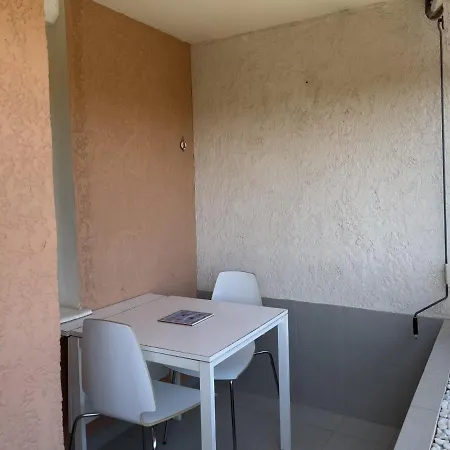 Bormes-Les-Mimosas - Appart 25M2 Avec Balcon - 4P Exterior photo