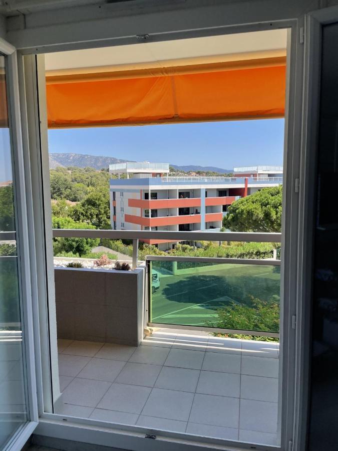- 25m2 Avec Balcon - 4p Apartment *