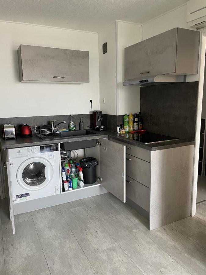 - 25m2 Avec Balcon - 4p * Bormes-les-Mimosas